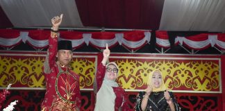 Didampingi Istri, Wabup Ketapang Farhan Hadiri Pembukaan MTQ XXXI Tingkat Provinsi Kalbar di Sanggau