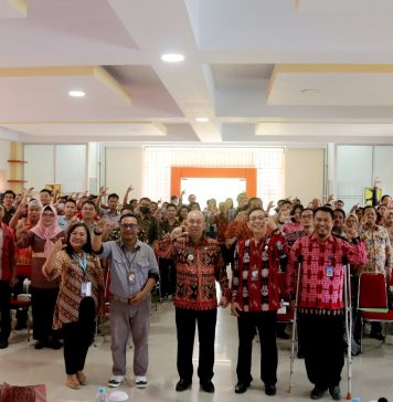 Samuel Hadiri Sosialisasi Optimalisasi Pelayanan PPID Diskominfo Landak Serta Launching Pengintegrasian Chatbot pada Website PPID