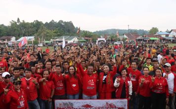 Heri Saman Buka Turnamen Sepak Bola di Kecamatan Sompak