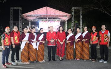 Lomba Festival Tari Tradisional Jonggan Meriahkan HUT Pemkab Landak Ke-24