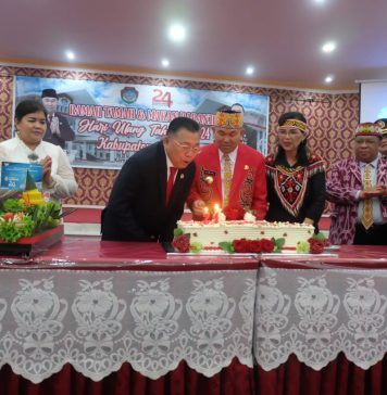 Makan Baranje Hingga Lomba Fashion Show Rangkaian Peringatan Hari Jadi Kabupaten Landak Ke – 24