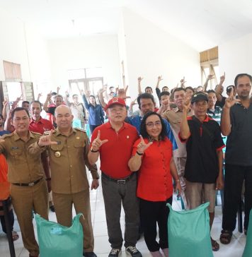 7.850 Ton Bantuan Benih Bagi Kelompok Tani Tiga Kecamatan, Karolin : Petani Harus Ikuti Perkembangan Zaman