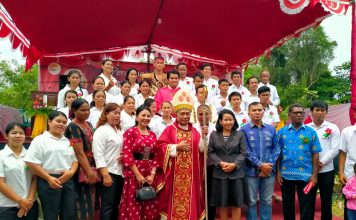 Uskup Agung Pontianak Apresiasi Pembangunan Manusia dan Keagamaan Landak Saat Bupati Karolin
