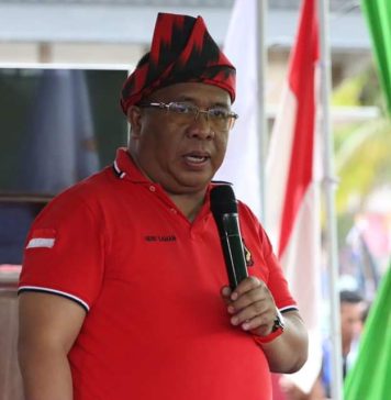 Heri Saman Buka Perlombaan Dayung Sampan Raiyder Cup I