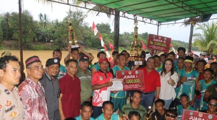 Heri Saman Sebut Perlombaan Dayung Sampan Bidar Raiyder Cup Akan Jadi Agenda Rutin
