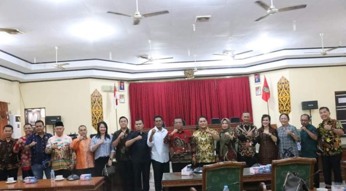 Pansus II DPRD Kota Singkawang Kunker ke DPRD Landak