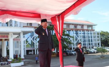 Peringati Hari Pahlawan Ke – 78, Pemkab Landak Gelar Upacara Bendera