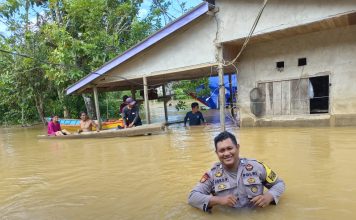 Banjir Rendam Permukiman Warga di Desa Kedama