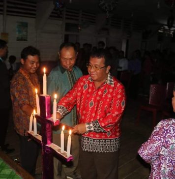 Heri Saman Hadiri Natal GBI Jemaat Gloria Rancang