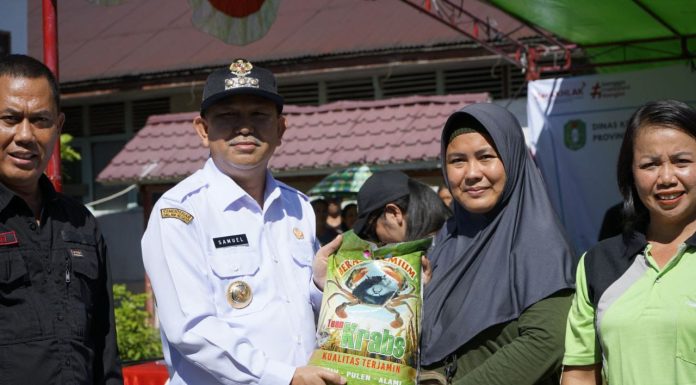Gerakan Pangan Murah di Serimbu Diserbu Warga