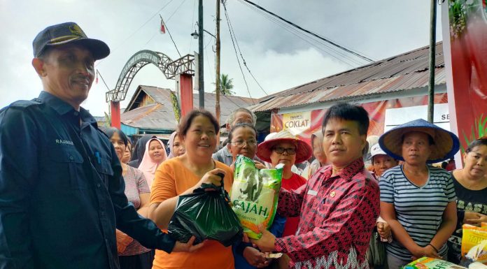 Operasi Pasar Murah Jelang Hari Besar Keagamaan Sasar Warga di Mandor