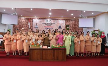 Puncak Kegiatan HUT Ke – 24 Dharma Wanita Perastuan Kabupaten Landak