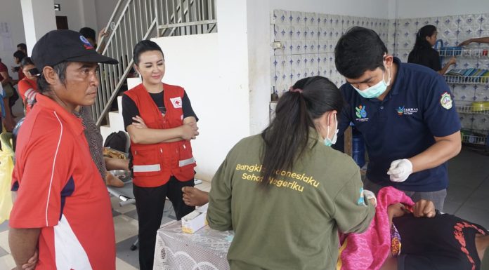 Sunat Massal dan Pengobatan Gratis Sasar Warga Meranti