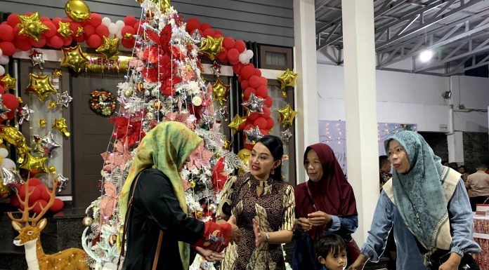 Karolin Margret Natasa Gelar Open House Natal