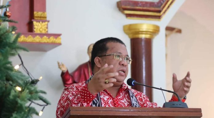 Heri Saman Hadiri Natal Bersama Guru Agama Katolik Tiga Kecamatan