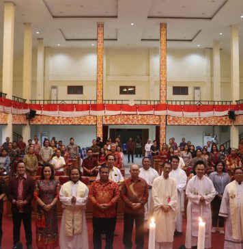 Samuel Hadiri Natal Bersama ISKA dan DAD Landak