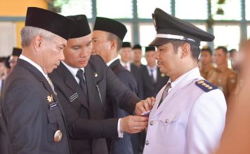 Lima Pejabat Administrator Pemkab Ketapang Dilantik