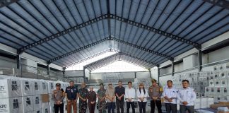 Polres Landak Pastikan Siap Kawal Pendistribusian Logistik Pemilu Hingga Tingkat Kecamatan dan Desa