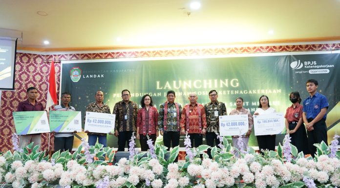 Pemkab Landak Terdepan Daftarkan 2.700 Pekerja Sektor Perkebunan Kelapa Sawit Jadi Peserta BPJS Ketenagakerjaan
