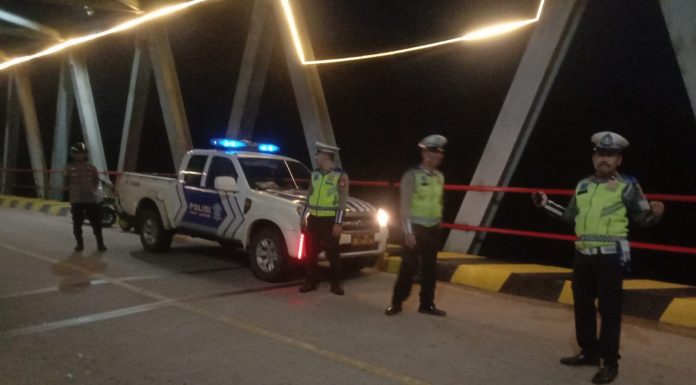 Antisipasi Tindak Kriminalitas dan Aksi Perang Sarung Polisi Lakukan Patroli