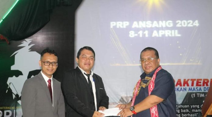 Hadiri PRP se Kalimantan Barat di GPPIK Ansang, Heri Saman Ajak Anak Muda Miliki Daya Saing dan Keterampilan