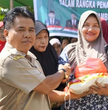 Operasi Pasar Murah Jelang Hari Raya Diserbu Warga
