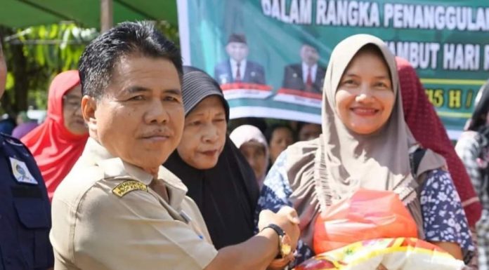Operasi Pasar Murah Jelang Hari Raya Diserbu Warga