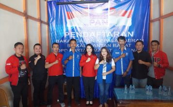 Karolin Margret Natasa Kembalikan Berkas Pendaftaran Bacalon Bupati Landak Ke Kantor DPD PAN