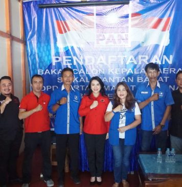 Karolin Margret Natasa Kembalikan Berkas Pendaftaran Bacalon Bupati Landak Ke Kantor DPD PAN