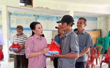 Korban Banjir Sengah Temila Terima Bantuan Sembako, Karolin Sebut Perlu Ada Mitigas Bencana