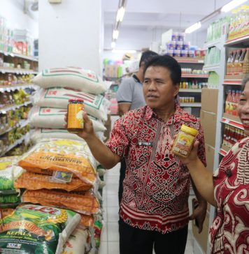 Antisipasi Kenaikan Harga Jelang Idul Adha 1445 Hijriah, Pemkab Landak Sidak Pasar