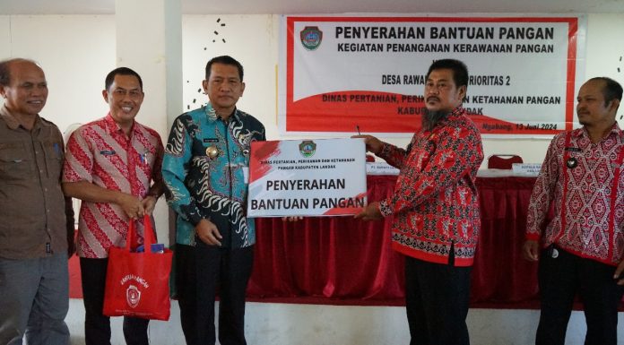 13 Desa Rawan Pangan Prioritas Dua di Landak Terima Bantuan