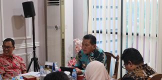 Gutmen Pimpin Rapat Evaluasi Penyaluran Bantuan Pangan Tahap I