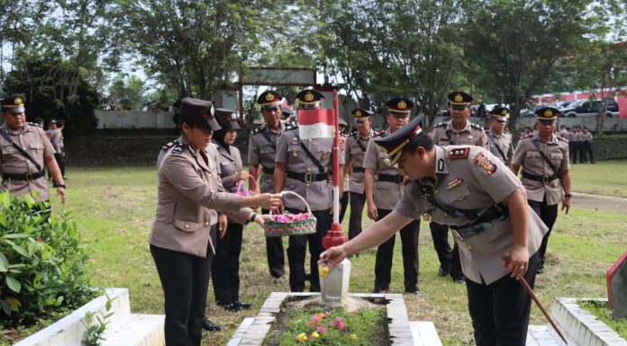 Polres Landak Laksanakan Ziarah di Makam Juang