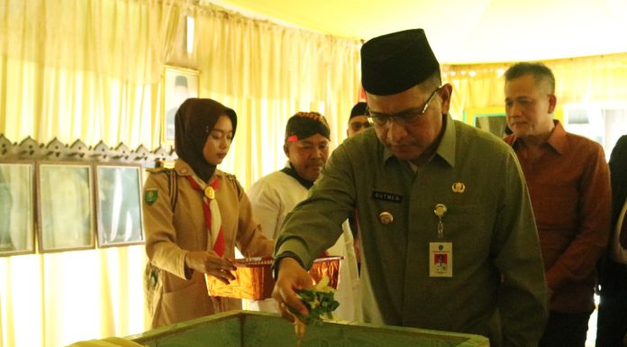 Upacara Peringatan Hari Berkabung Daerah di Makam Juang Mandor Berlangsung Khidmat