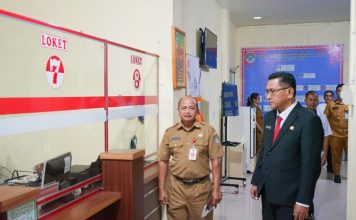 Tinjau Pelayanan Disdukcapil, Gutmen Intruksikan Beri Pelayanan Terbaik Pada Masyarakat