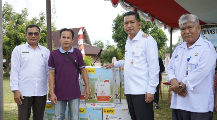 75 Poktan Terima Bantuan Alsintan dari Pemkab Landak