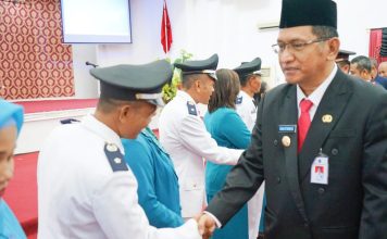 Gutmen Kukuhkan Perpanjangan Masa Jabatan Sembilan Kepala Desa di Landak