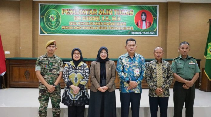 Gutmen Hadiri Acara Pengantar Alih Tugas Kepala Pengadilan Negeri Ngabang