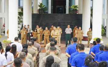 Pj. Bupati Landak Ingatkan ASN Tidak Tunda Pekerjaan