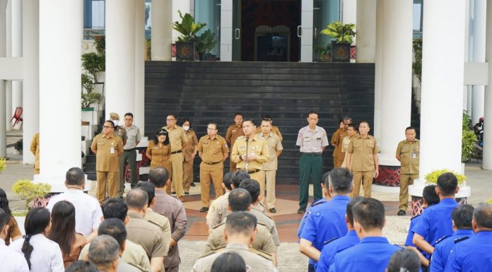 Pj. Bupati Landak Ingatkan ASN Tidak Tunda Pekerjaan