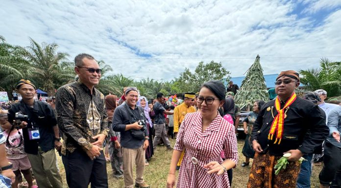 Karolin Apresiasi Festival Budaya Grebek Suro Paguyuban Jawa Landak