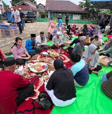 Karolin Apresiasi Acara Sedekah Kampong Masyarakat Desa Serimbu