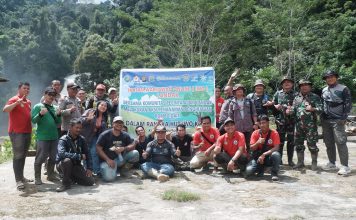 Ikatan Wartawan Online Landak Inisiasi Penghijauan di Lokasi Wisata Alam Air Terjun Rombo Dait