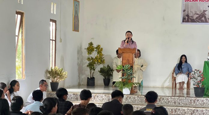 Karolin Ajak Anak Muda Persiapkan Diri Menuju Generasi Emas