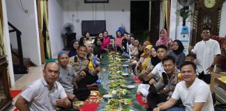 Bermalam Dirumah Warga, Kapolres Landak Ajak Jaga Kamtibmas Jelang Pilkada