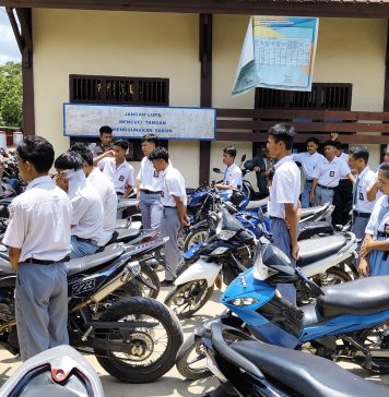 Polisi Edukasi Pelajar Larangan Penggunaan Knalpot Brong