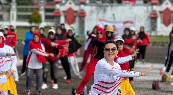 Karolin Apresiasi Komunitas Senam Nusantara Beri Edukasi Pentingnya Olahraga