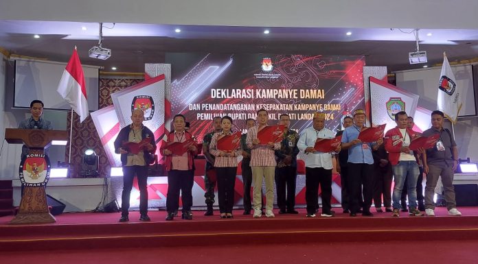 Dua Kandidat Paslon Bupati dan Wakil Bupati Landak Deklarasikan Kampanye Damai
