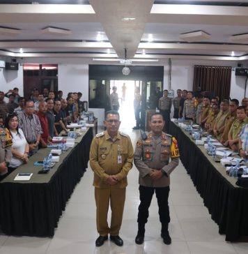 Pemkab Bersama Polres Landak Mediasi Pesoalan Lahan antara Dusun Nangka Sengah Temila dan Dusun Sindur Sebangki dengan PT. SMS